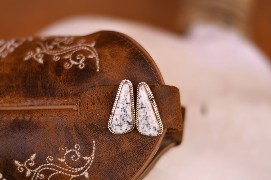 White Buffalo Drop earrings